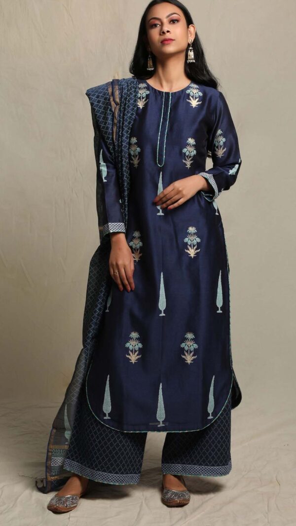 WOVEN SUTRA BLUE KURTA SET