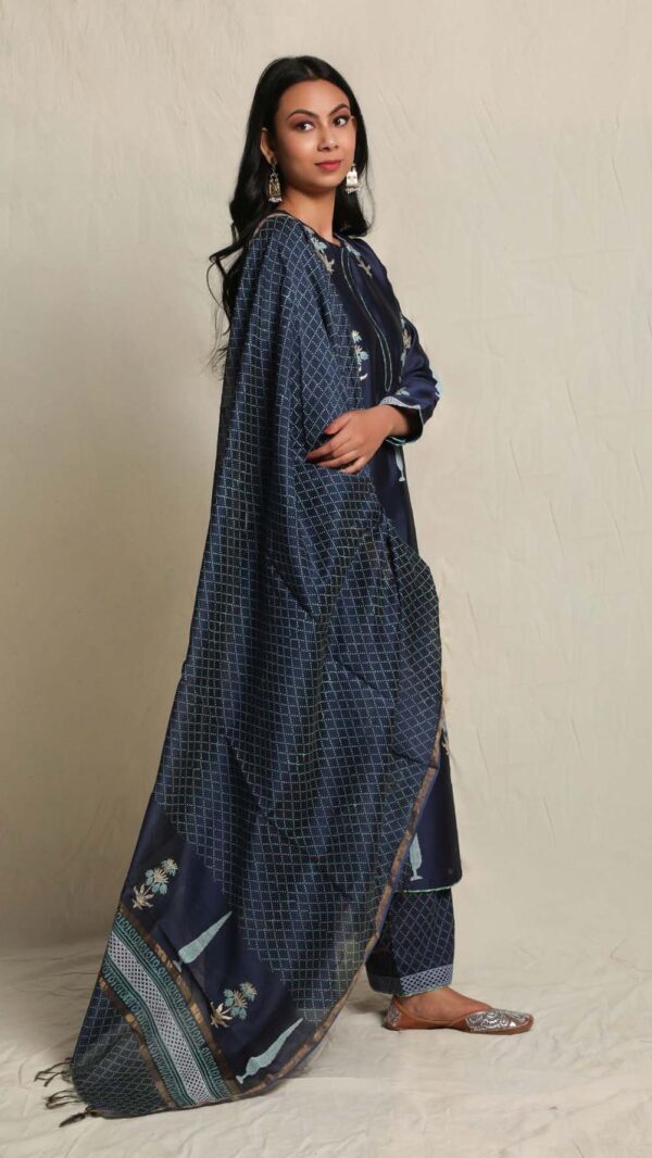 WOVEN SUTRA BLUE KURTA SET