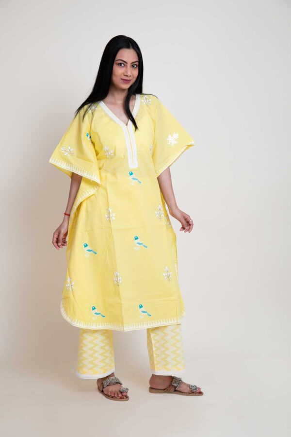 Bird Foil Printed Kaftan With Lace Finish. Plazzo With Abstract Design Print