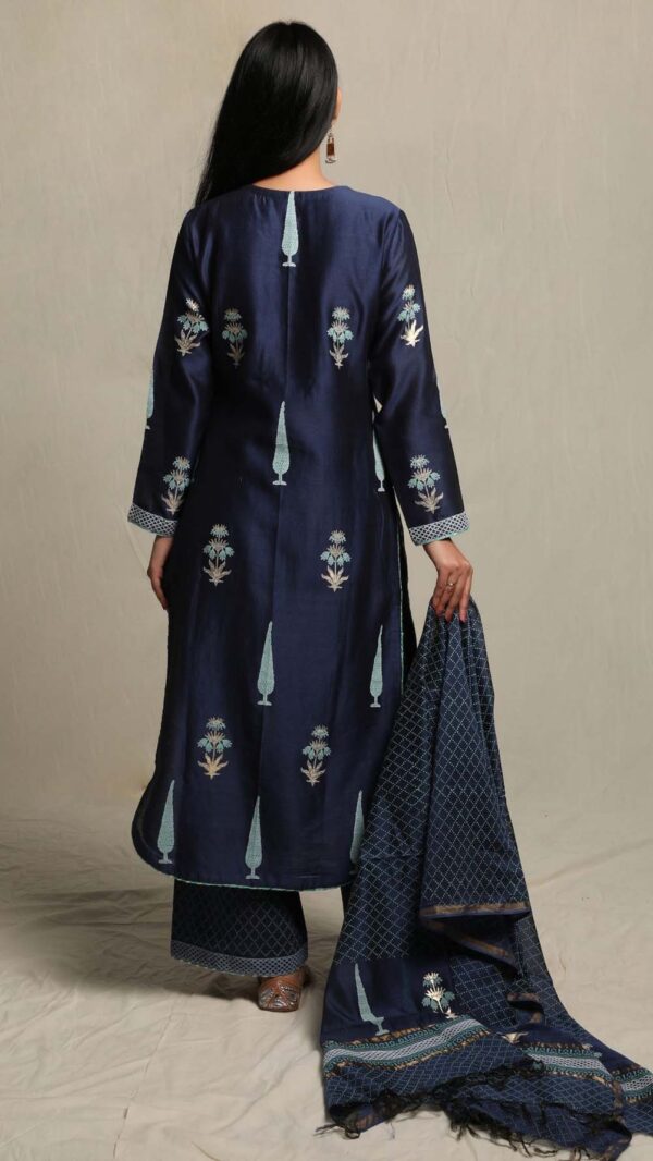 WOVEN SUTRA BLUE KURTA SET