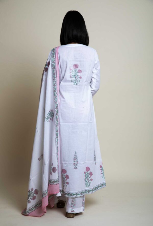 Mughal Design Foil Printed Aline Kurta With Lace Finish. Plazzo and Mulmul Dupatta With Mughal Design Foil Print