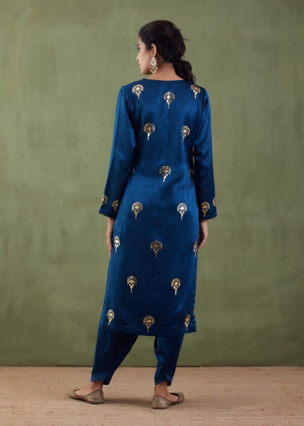 Sunehri Foil-Foil Printed Mashru Straight Kurta and Salwa