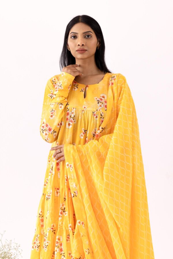 GULMEHER MUSTERED YELLOW DIGITAL PRINT COTTON LAYERED ANARKALI WITH PLAZZO SET OF 3