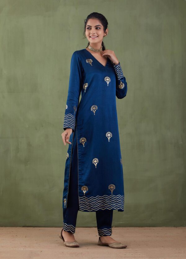 Sunehri Foil-Mashru Straight Kurta and Palazzo