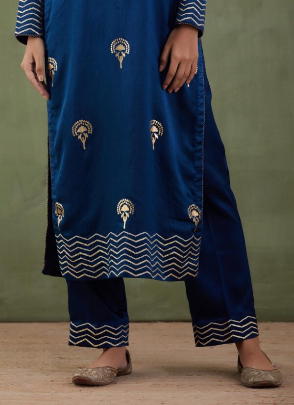 Sunehri Foil-Mashru Straight Kurta and Palazzo