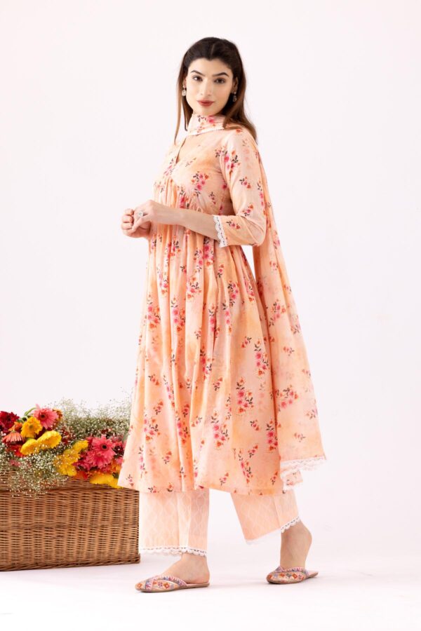 GULMEHER PEACH DIGITAL PRINT COTTON GATHER KURTA WITH PLAZZO SET OF 3