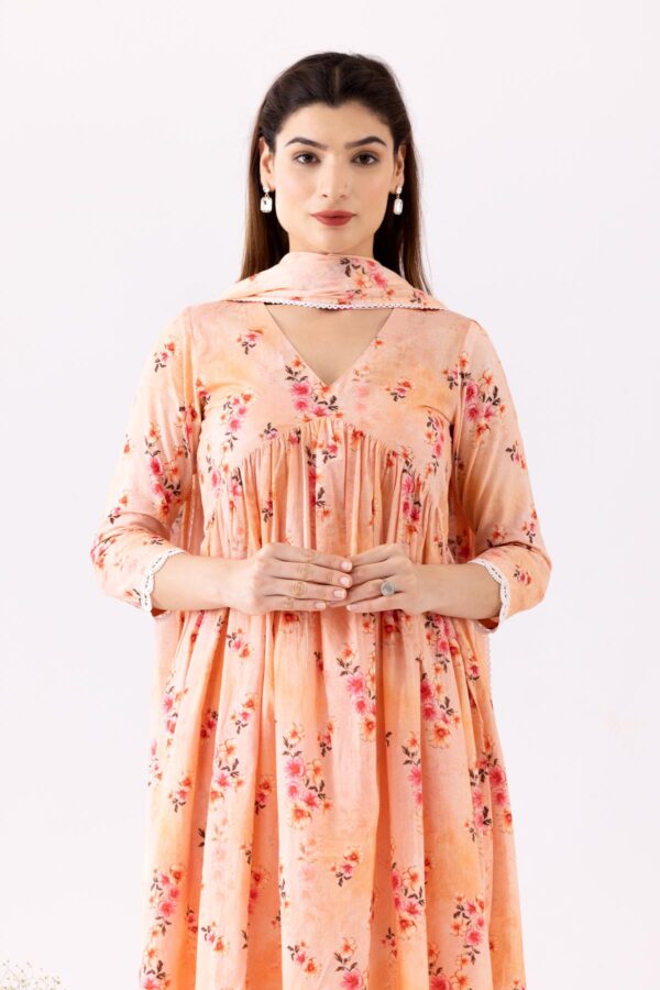 GULMEHER PEACH DIGITAL PRINT COTTON GATHER KURTA WITH PLAZZO SET OF 3