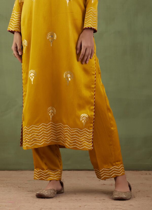 Sunehri Foil-Mashru Straight Kurta and Palazzo