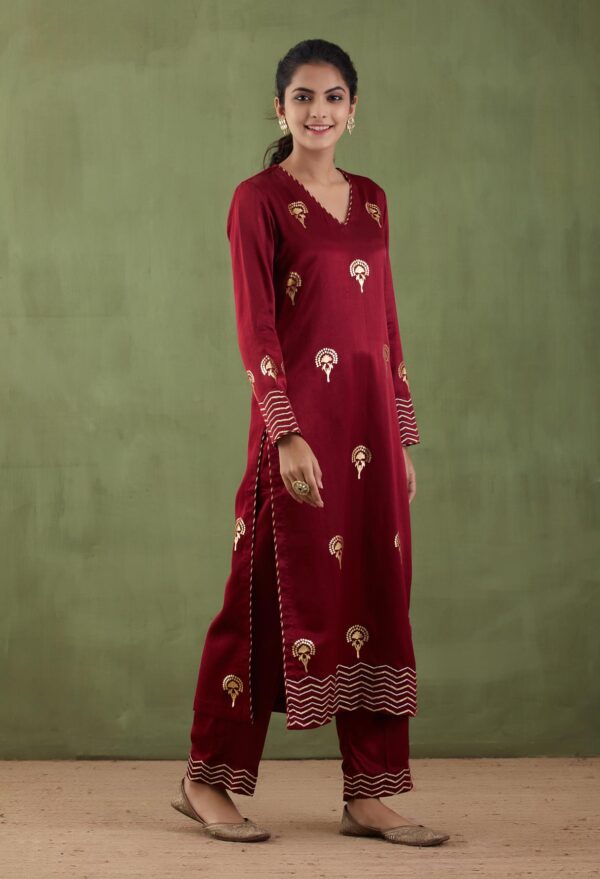 Sunehri Foil-Mashru Straight Kurta and Palazzo