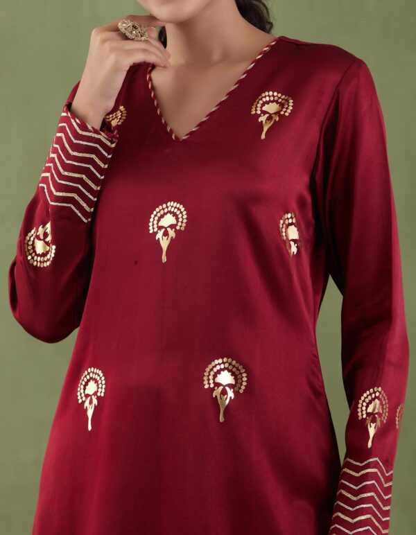 Sunehri Foil-Mashru Straight Kurta and Palazzo