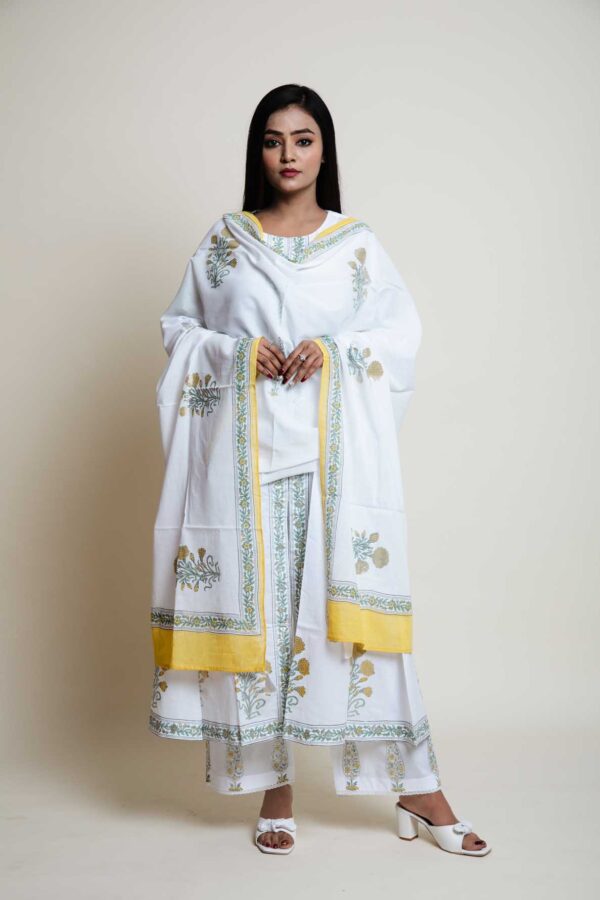 Mughal Design Foil Printed Aline Kurta With Lace Finish. Plazzo and Mulmul Dupatta With Mughal Design Foil Print