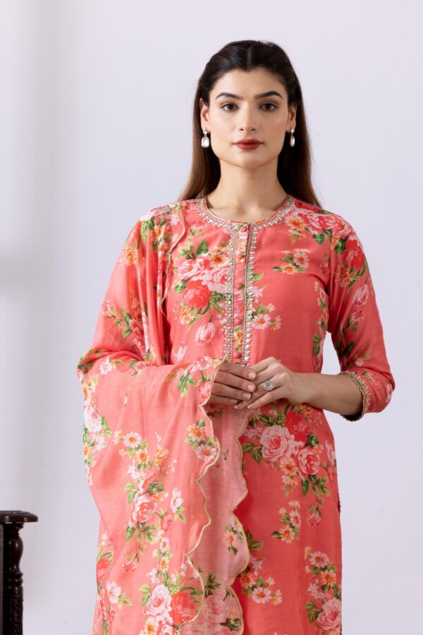 GULMEHER PINK DIGITAL PRINT CHANDARY STRAIGHT KURTA WITH PLAZZO SET OF 3