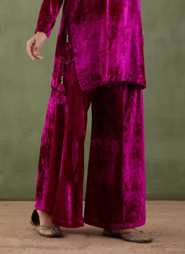 Sunehri Foil-Velvet Short Kurta and Sarara