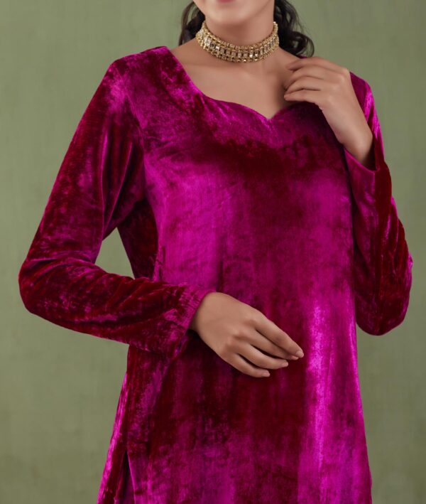 Sunehri Foil-Velvet Short Kurta and Sarara