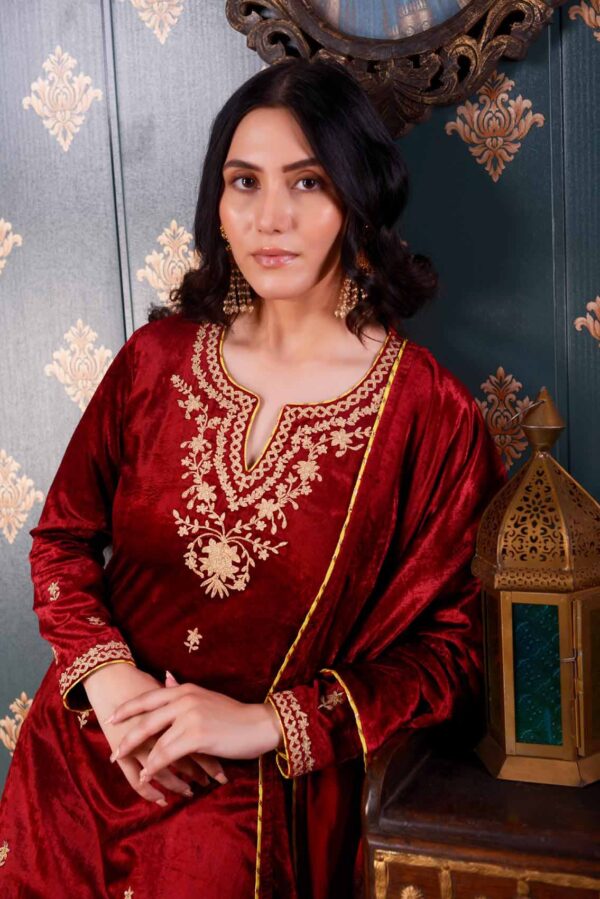 Jashan Ari Embroidery Maroon Velvet Kurta Set