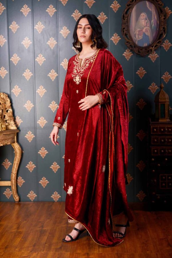 Jashan Ari Embroidery Maroon Velvet Kurta Set