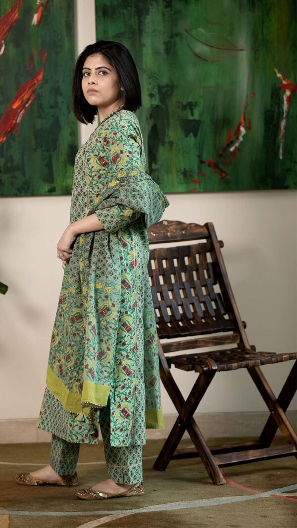 Masakali Green Hand Block Printed Straight Kurta with Gotta Lace Work