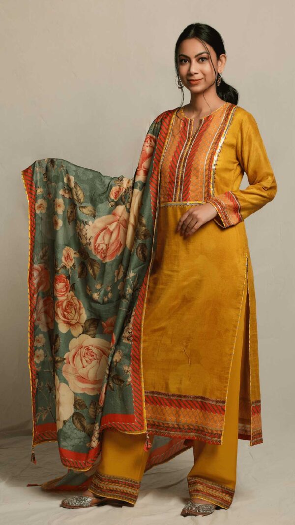 JAZZY DIGITAL MUSTERED YELLOW KURTA SET