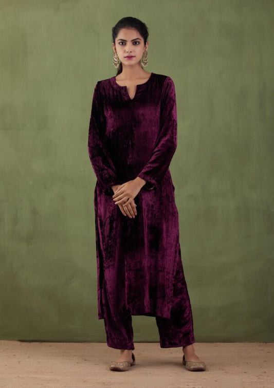 Sunehri-Foil Printed Velvet Straight Kurta and Pant