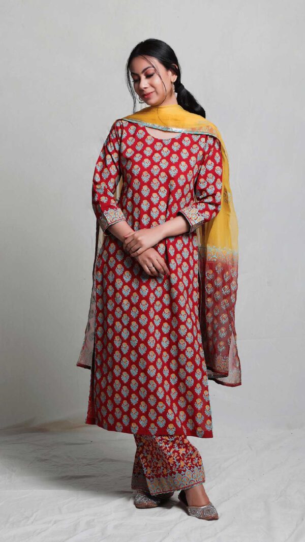 MAKHMAL RED KURTA WITH PLAZO