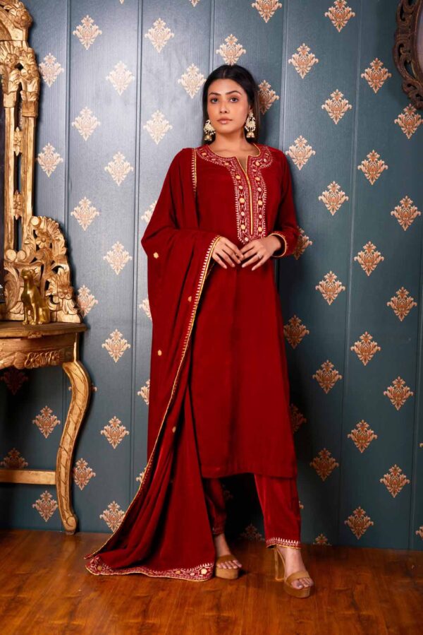 Jashan Ari Embroidery Maroon Velvet Kurta Set