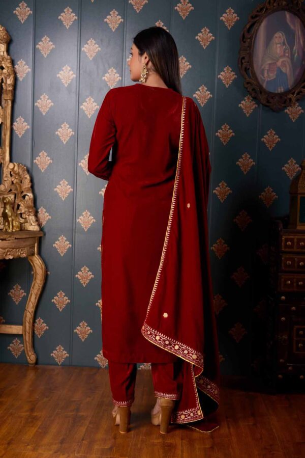 Jashan Ari Embroidery Maroon Velvet Kurta Set