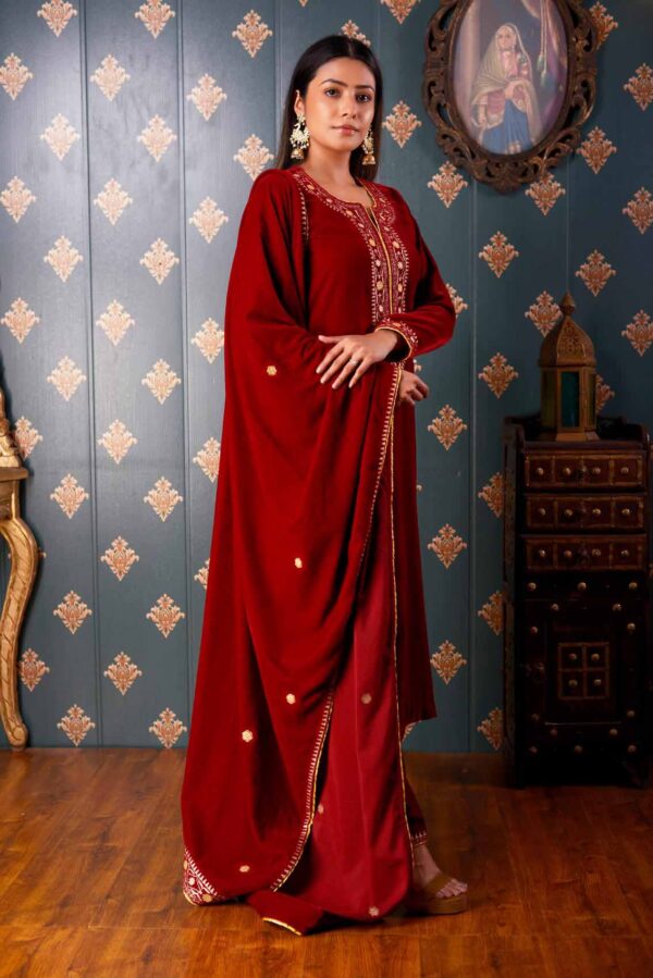 Jashan Ari Embroidery Maroon Velvet Kurta Set