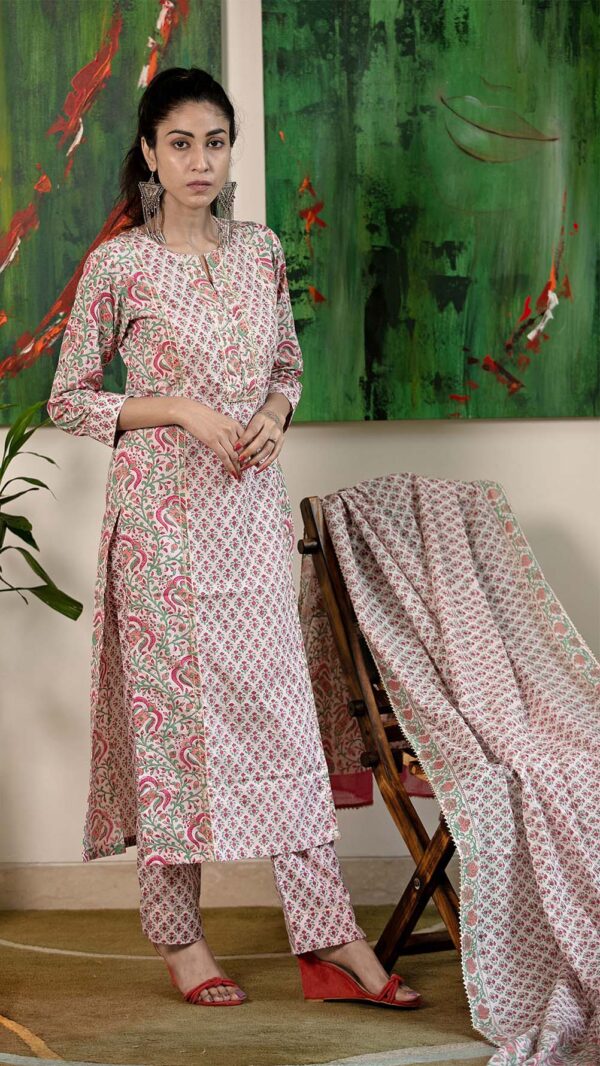 Masakali Pink Hand Block Printed Straight Kurta with Gotta Lace Work