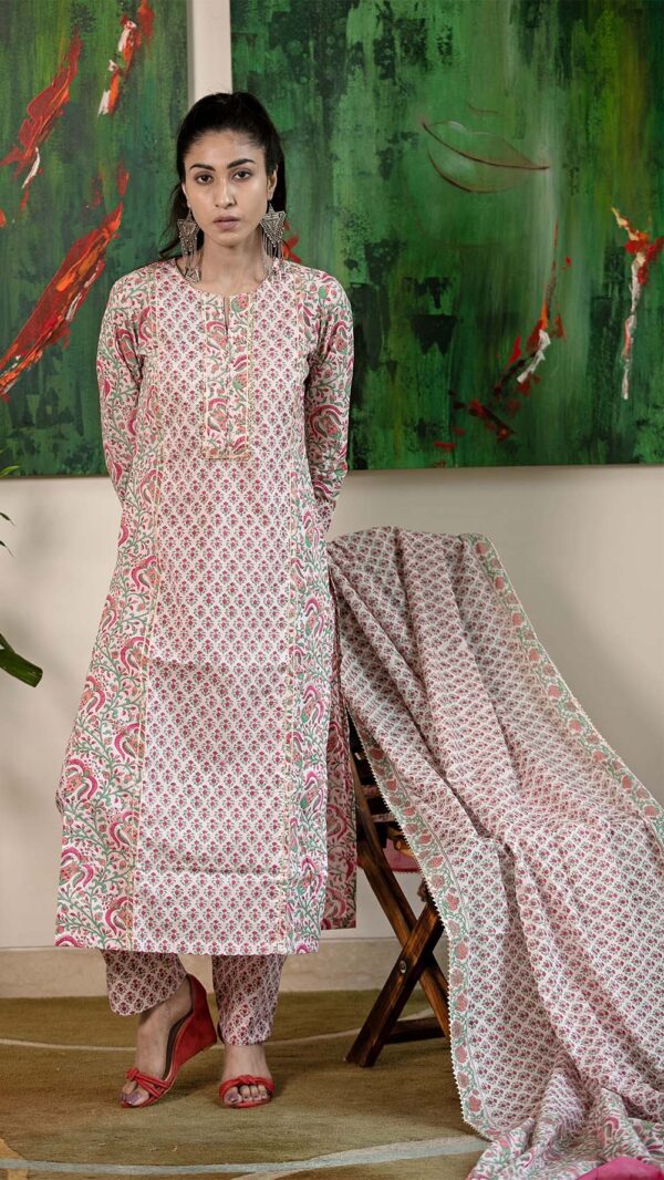 Masakali Pink Hand Block Printed Straight Kurta with Gotta Lace Work