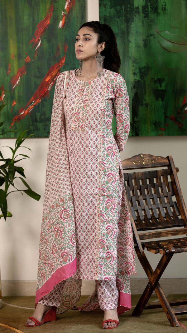 Masakali Pink Hand Block Printed Straight Kurta with Gotta Lace Work