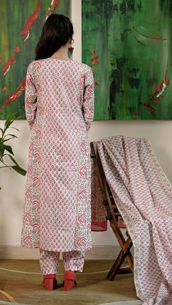 Masakali Pink Hand Block Printed Straight Kurta with Gotta Lace Work