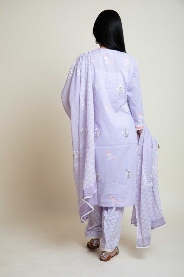 Bird Foil Printed Kurta With Lace Finish. Plazzo and Mulmul Dupatta With Abstract Design Print