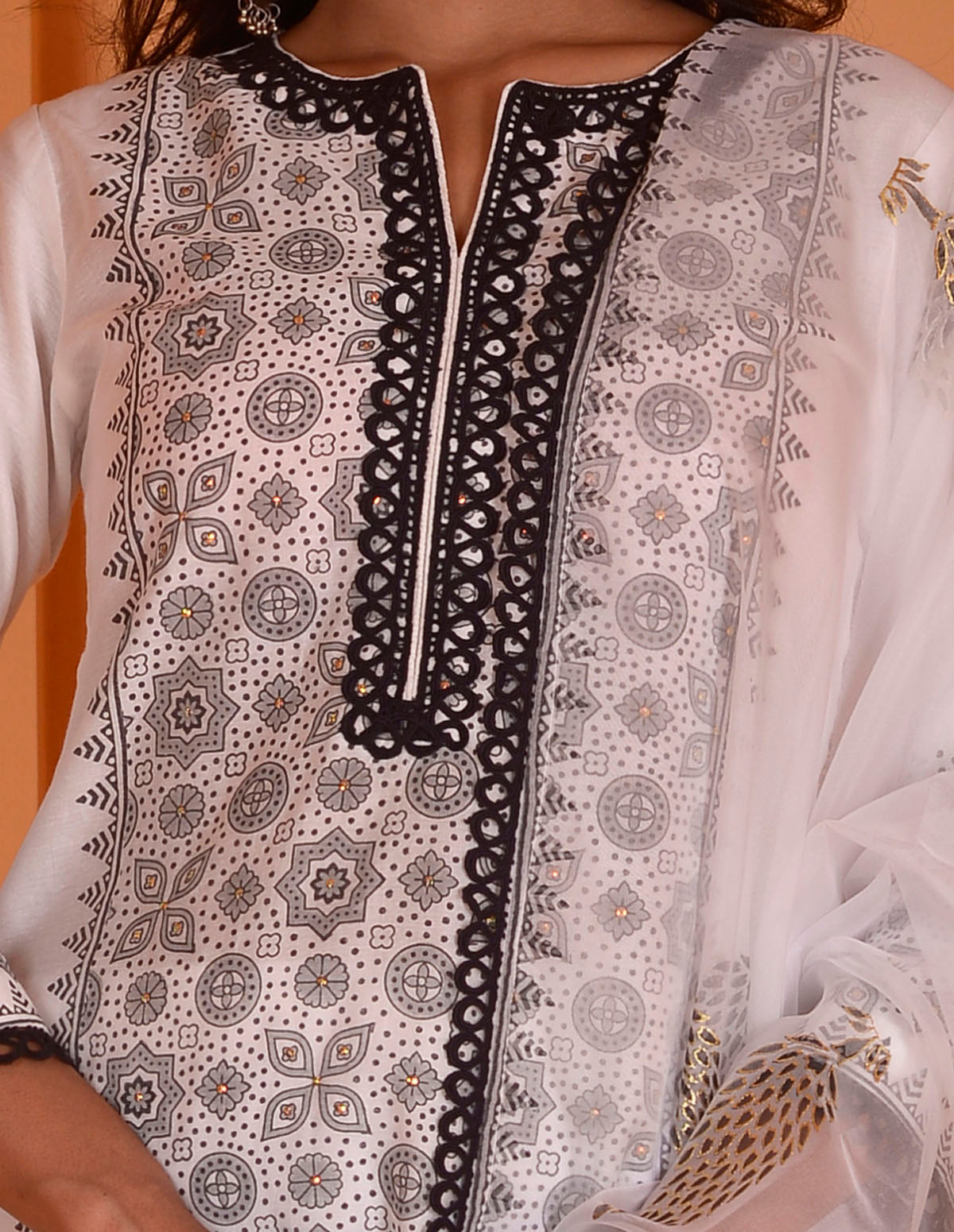 Rimjhim Ivory With Black Lace Work And Foil Block Print Straight Kurta With Plazzo And Dupatta